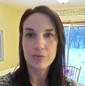 Meet your Posher, Nora